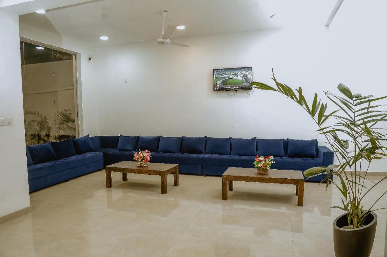 Lucky Transit Hotel - Katunayake Airport Exterior foto